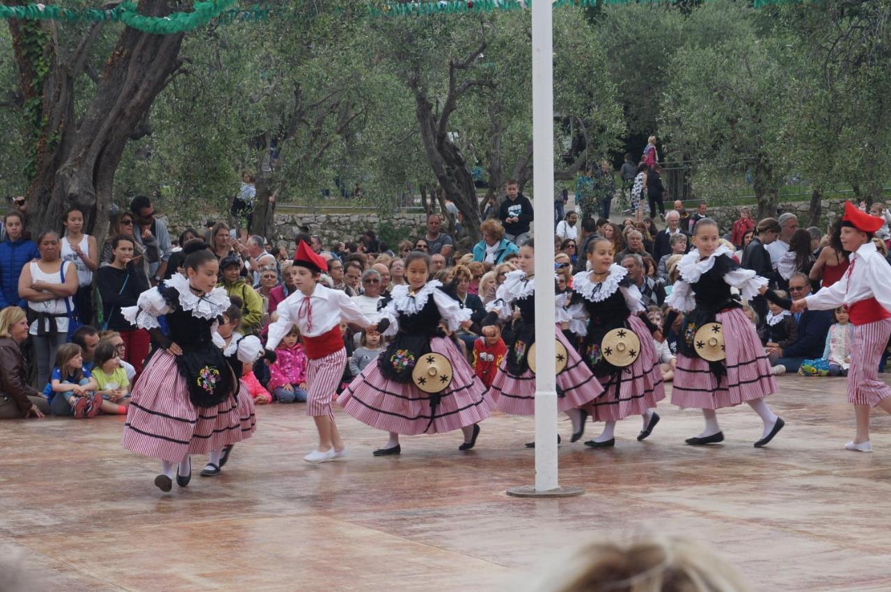 Lou Mas Dau Paigran Bed & Breakfast Saint-Blaise  Dış mekan fotoğraf