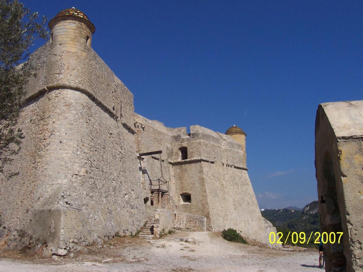 Lou Mas Dau Paigran Bed & Breakfast Saint-Blaise  Dış mekan fotoğraf